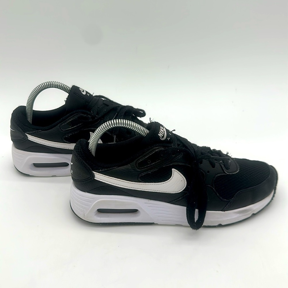 Nike Women’s Air Max SC Black Running Shoes Size 6 Sneakers CW4555-002 - Picture 4 of 12